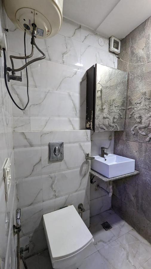 Sun Residency - Near Lajpat Nagar Metro Station 3* New Delhi